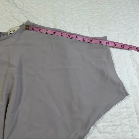 LUXELY By Maggy London Dove Gray Blouson Crew Neck Short Sleeve  Bodice THEO- - Picture 7 of 16